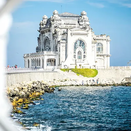 Lovely Next To Casino Κονστάντζα